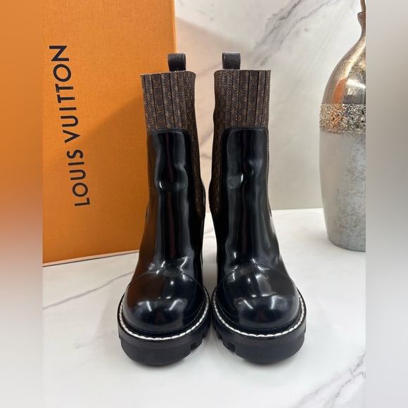 🔥Louis Vuitton•Monogram Patent Leather Star Trail Ankle Boots 37.5 - Picture 4 of 9